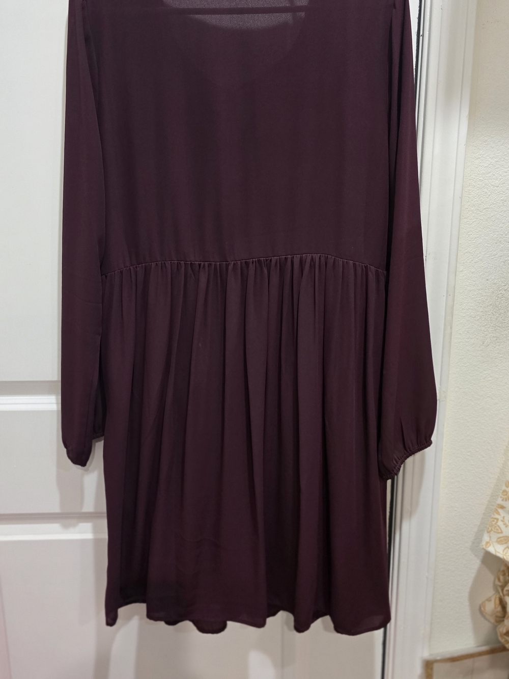 Women's Long-Sleeve Dress in Burgundy Large - Picture 5 of 5